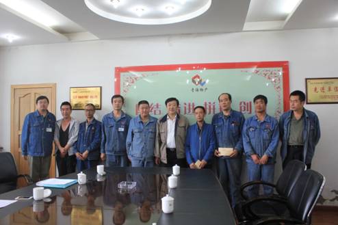 青海物產集團黨委開展慶祝建黨95周年，走訪慰問